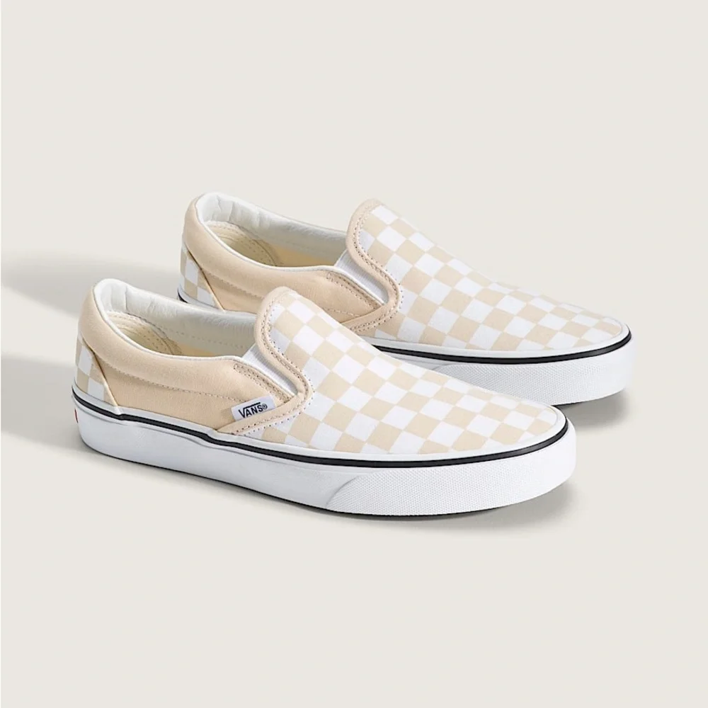 Vans Classic Slip-On Checkerboard Shoe - Picture 2 of 8